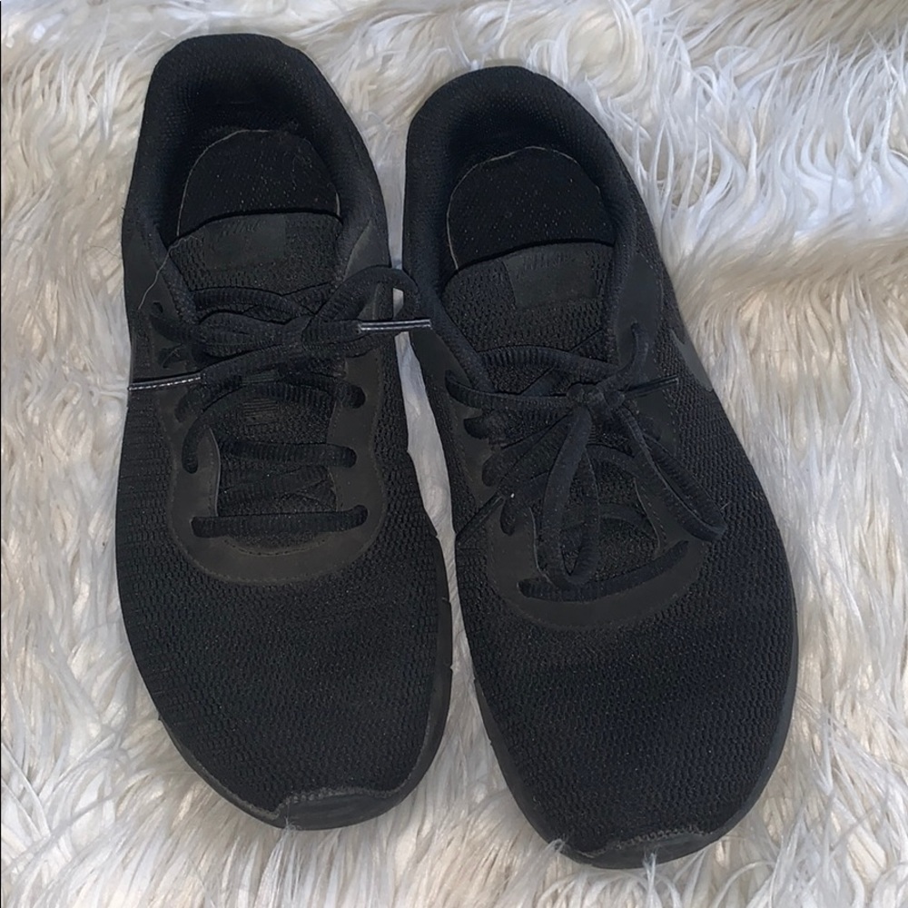 Boys nike running shoes